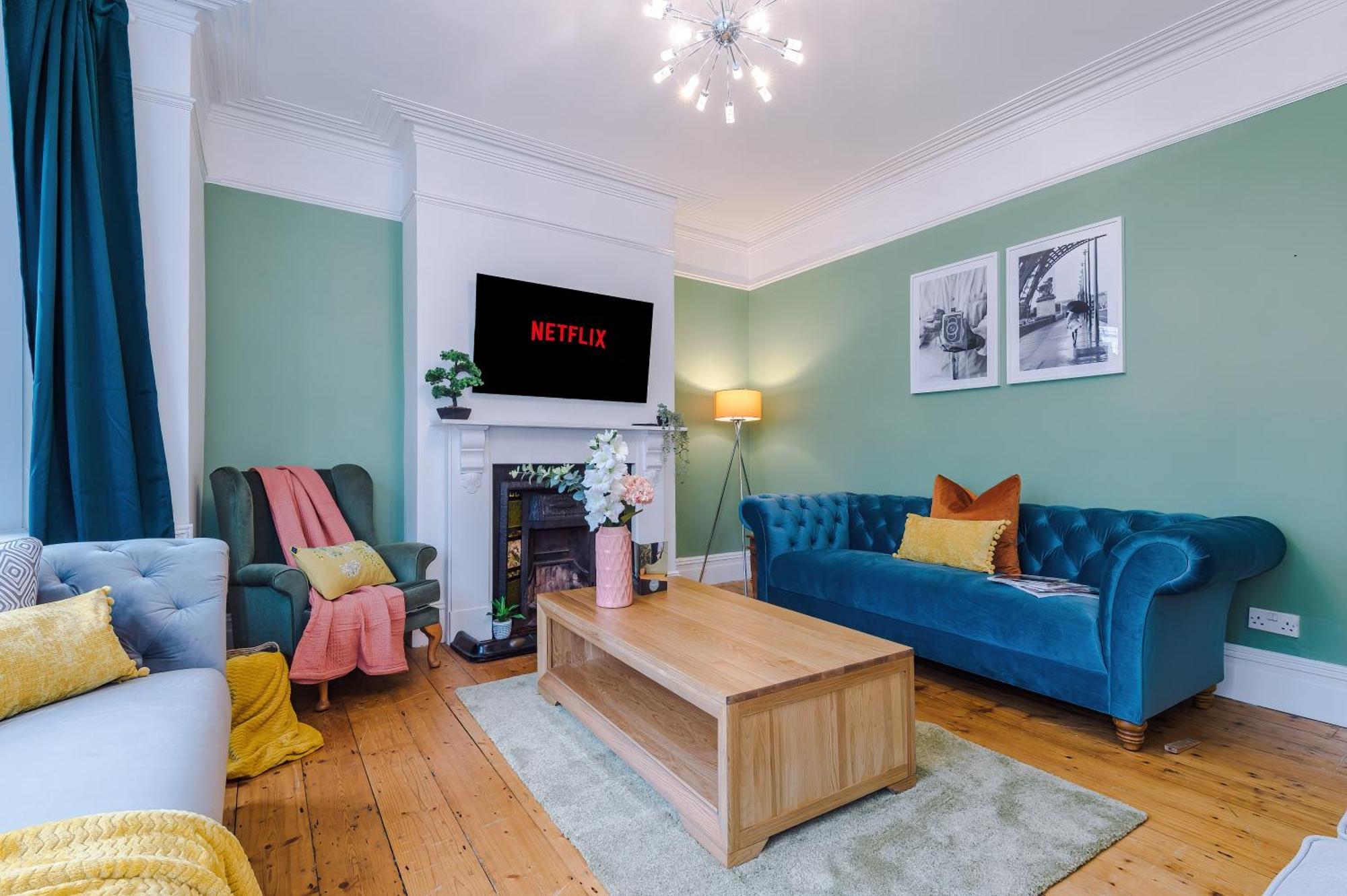Incredible - Five Bedroom - 7 Actual Beds - 6 Bathroom House By Purestay - Central Bath With Parking Exterior foto