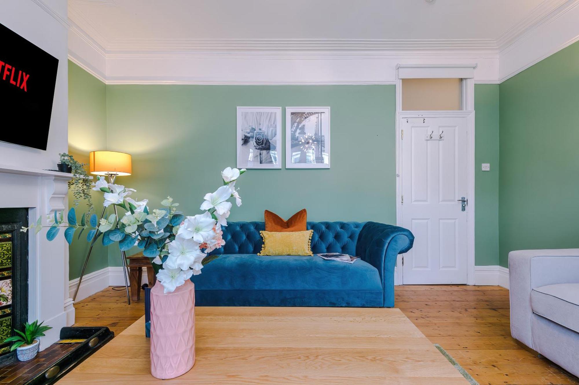 Incredible - Five Bedroom - 7 Actual Beds - 6 Bathroom House By Purestay - Central Bath With Parking Exterior foto