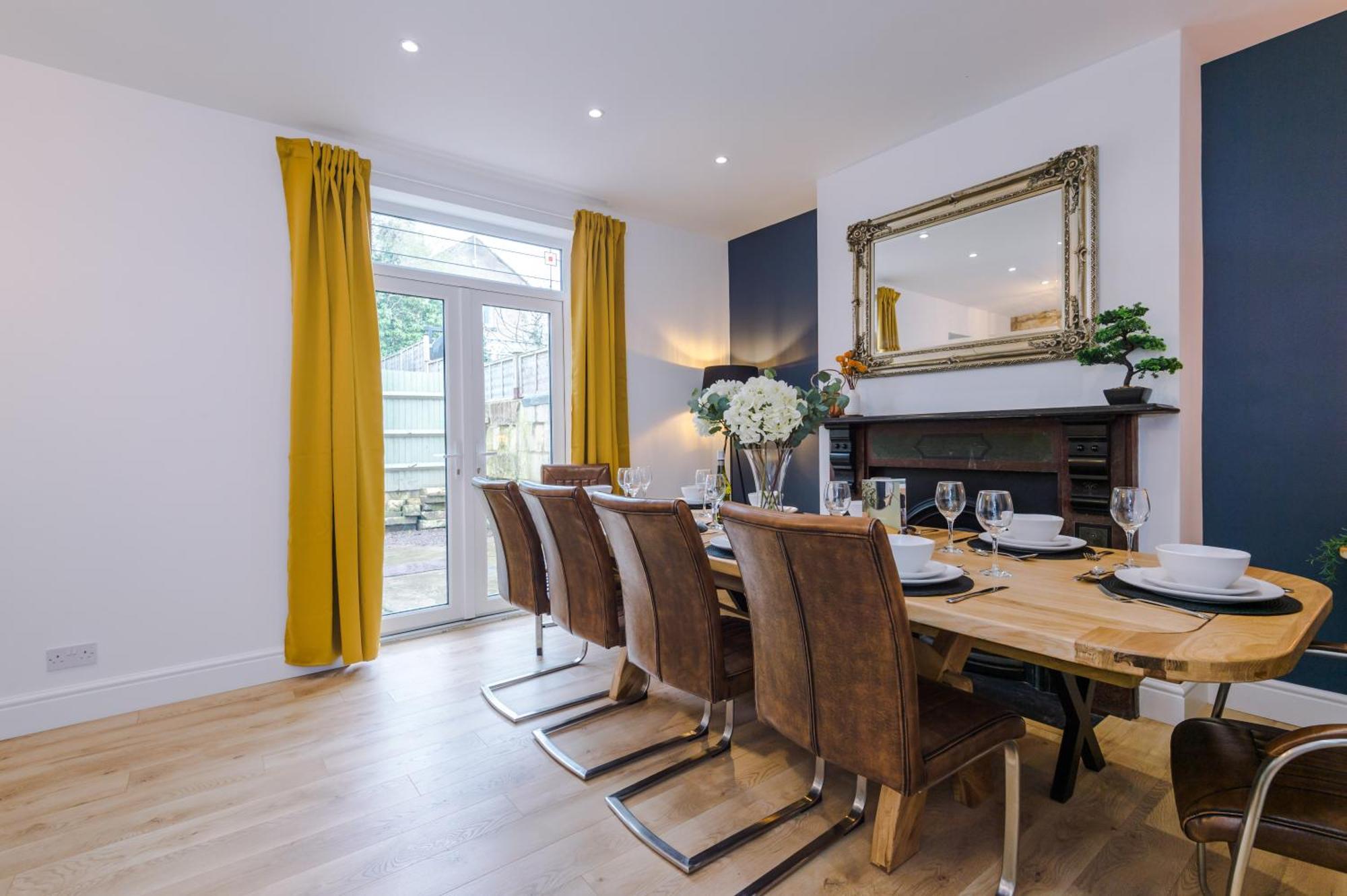 Incredible - Five Bedroom - 7 Actual Beds - 6 Bathroom House By Purestay - Central Bath With Parking Exterior foto